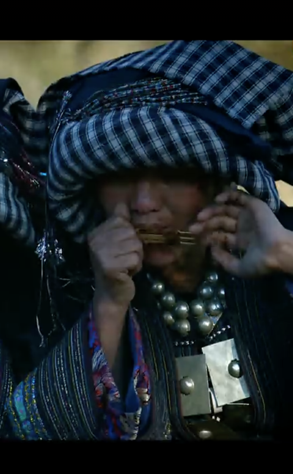 彝族俐侎人服饰